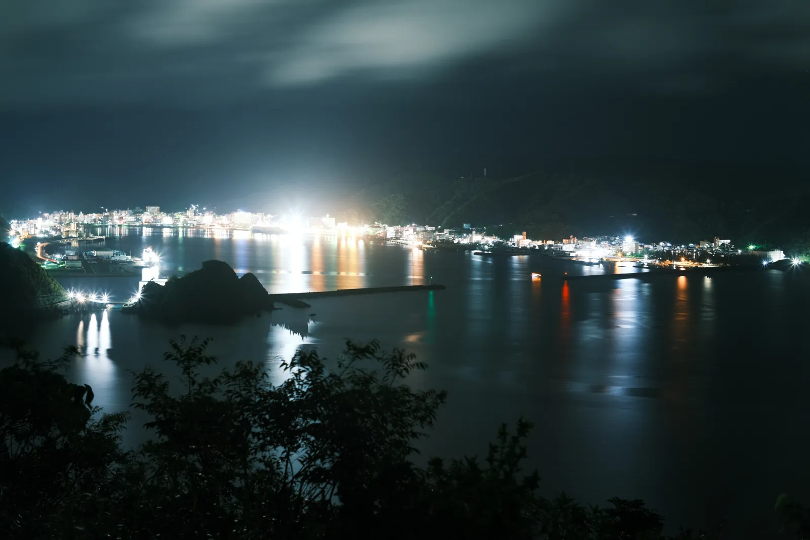 名瀬港